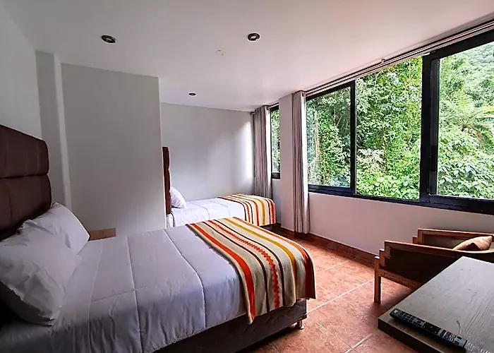 Naturalodge 3*